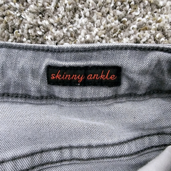 EARL JEANS SKINNY JEANS - Picture 11 of 15